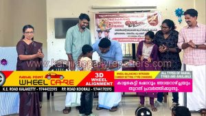 ട്രൈബൽ സ്കൂളിൽ പഠനോപകരണ വിതരണം നടത്തി എസ്എഫ്ഐ